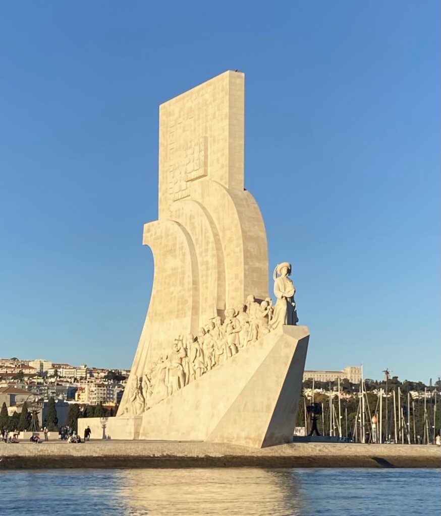 discoveries_monument_lisbon_from_boat_tagus_river_tours