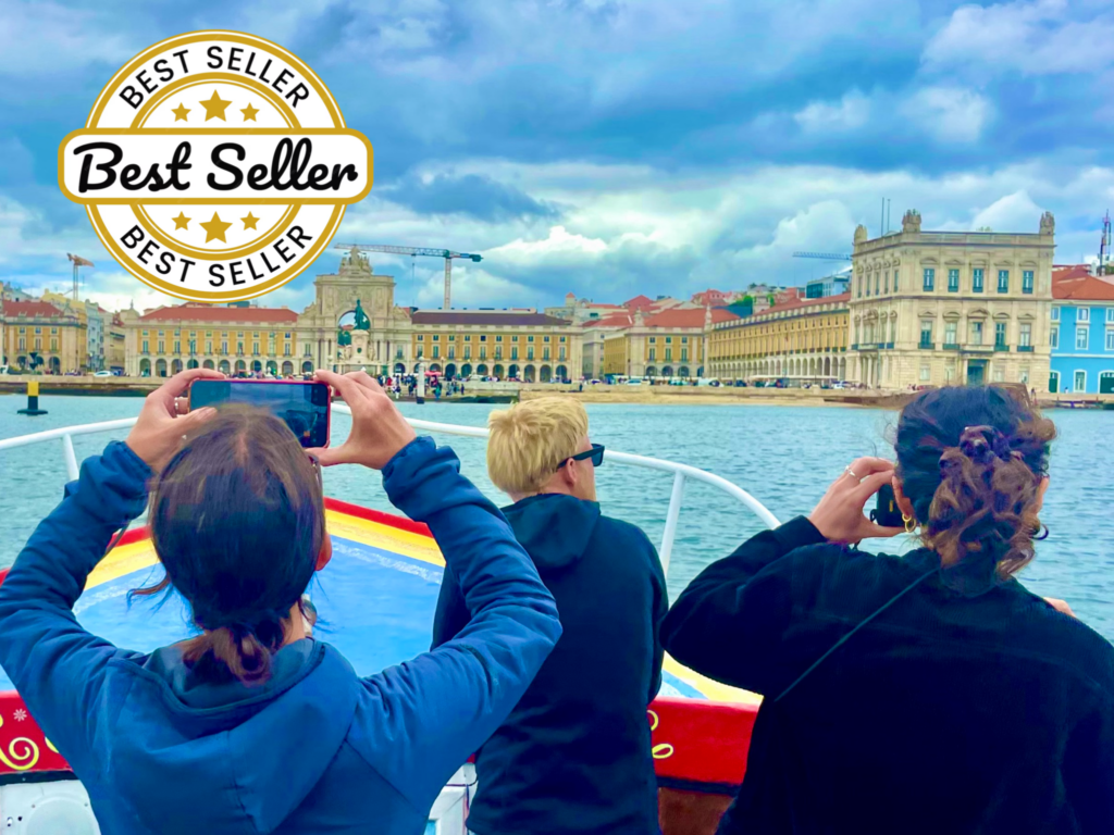 traditional_boat_tour_lisbon_tagus_river_portugal_