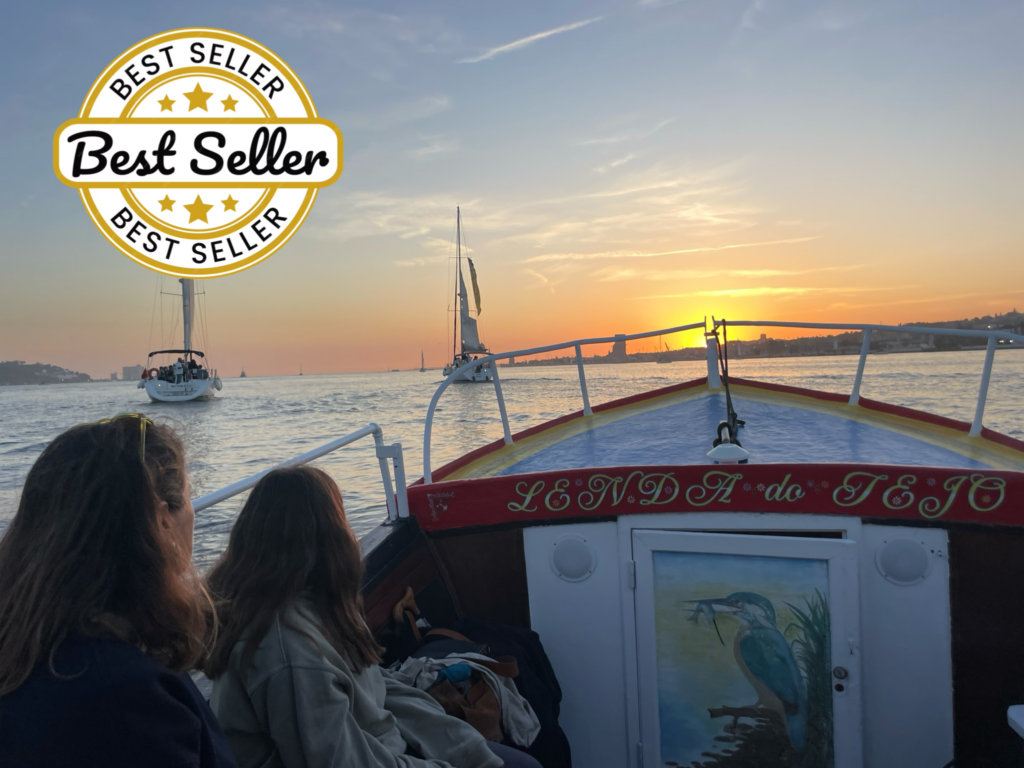 traditional_boat_tour_lisbon_tagus_river_portugal_