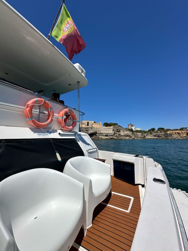 classic_motor_yacht_lisbon_portugal_