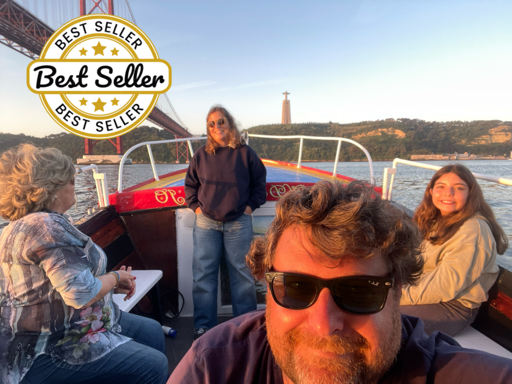 traditional_boat_tour_lisbon_tagus_river_portugal_