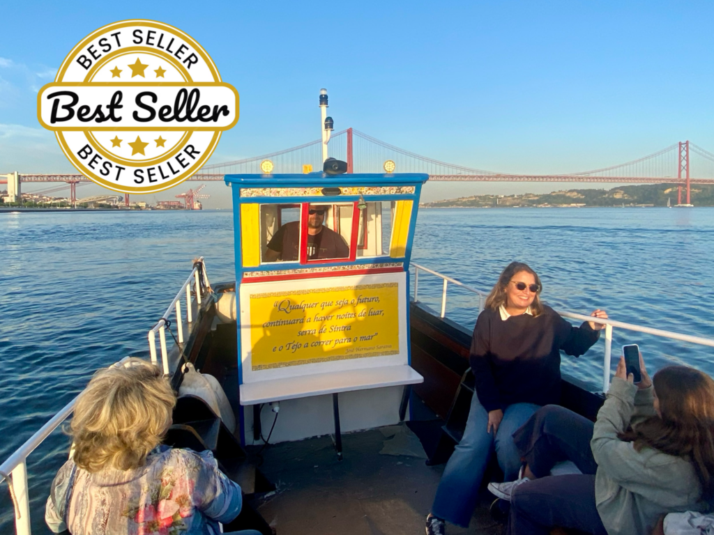 traditional_boat_tour_lisbon_tagus_river_portugal_