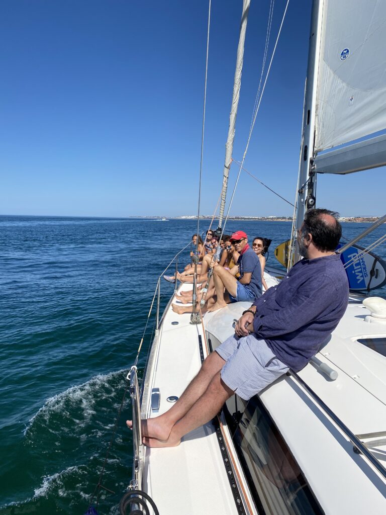 standard_sailboat_rental_tour_lisbon_portugal_tagus_river_