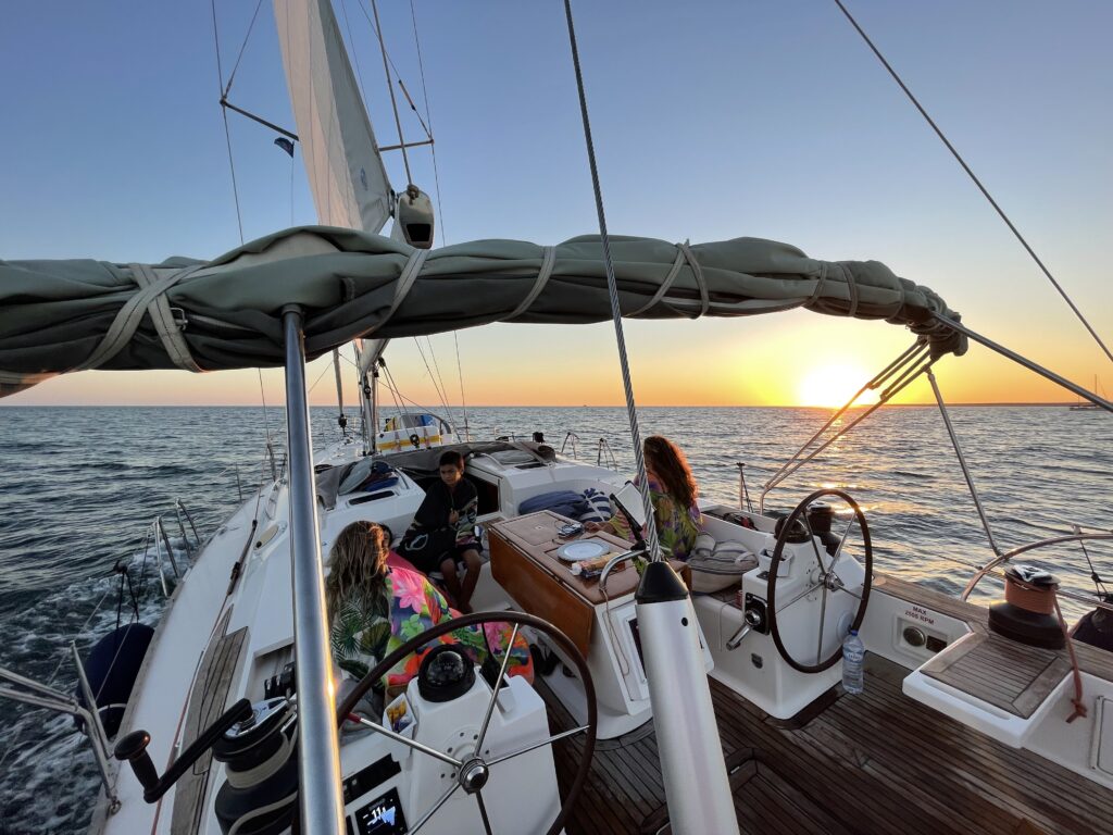 Charter_sailboat_yacht_lisbon_pt_6