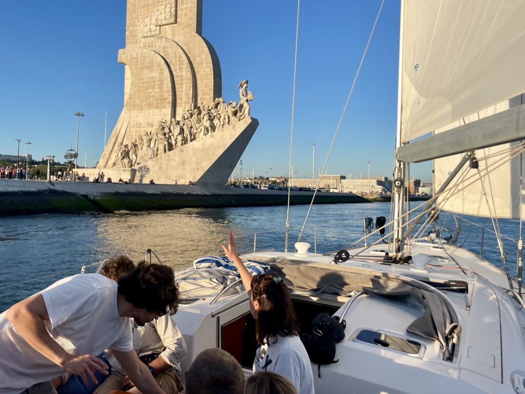 standard_sailboat_rental_tour_lisbon_portugal_tagus_river_